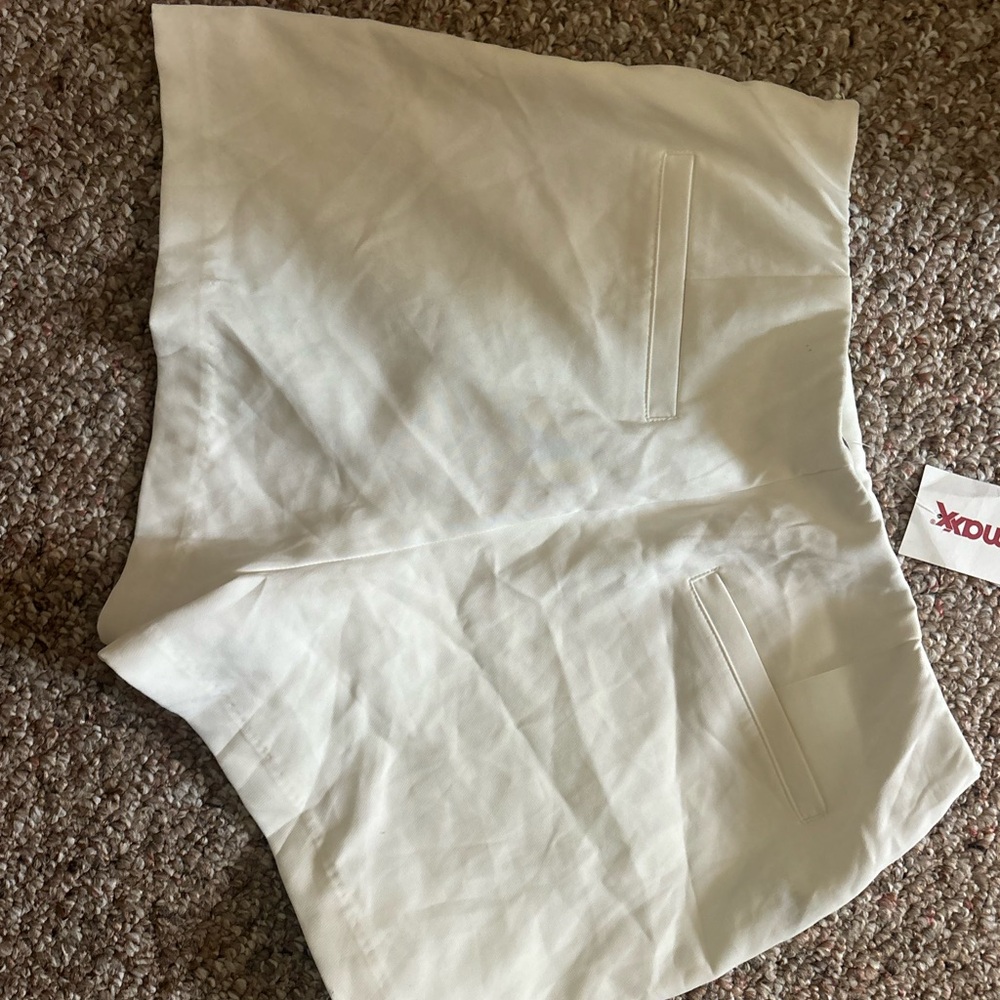 White High-Waisted Shorts